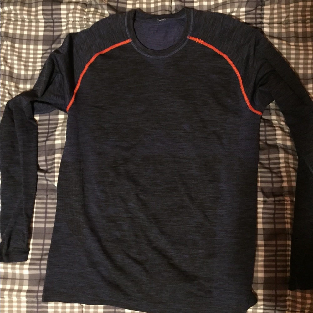 Lululemon Metal Vent Tech Long Sleeve